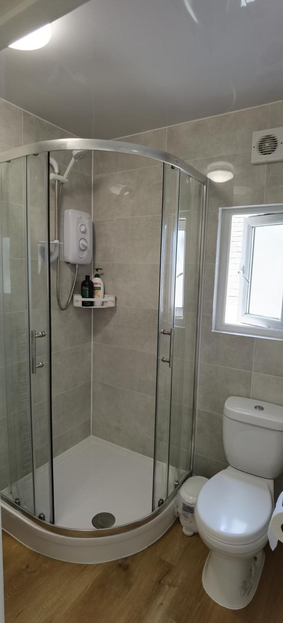Comfy 2 Bedroom In Location, Newly Refurbished * Plymouth